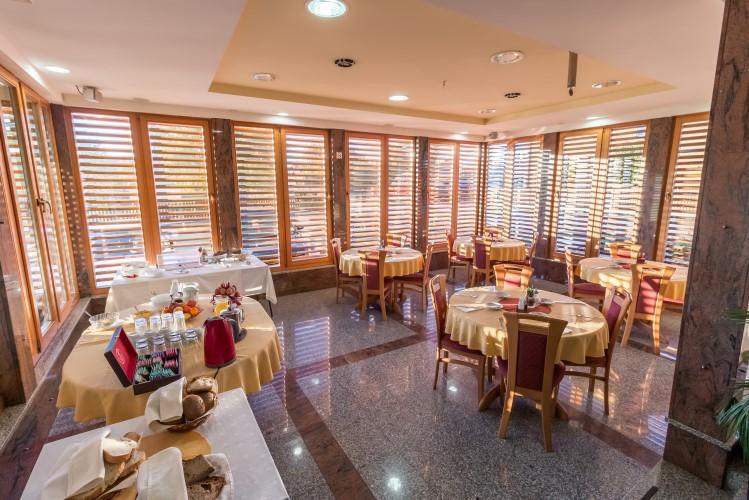 Guesthouse Zivko Dobrovce エクステリア 写真