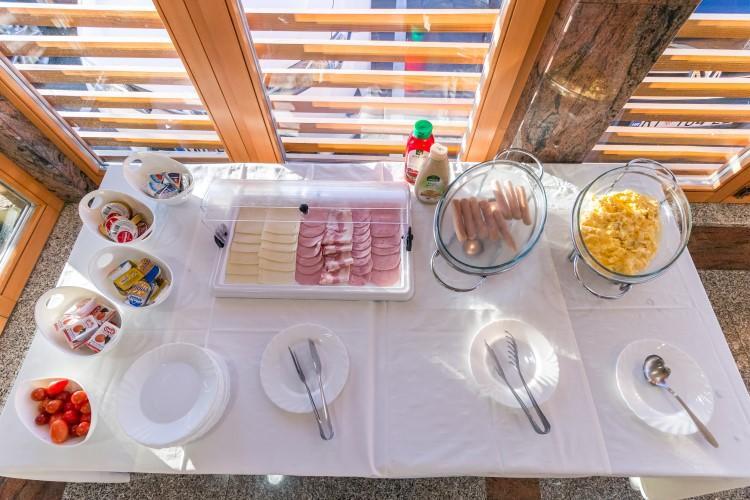 Guesthouse Zivko Dobrovce エクステリア 写真